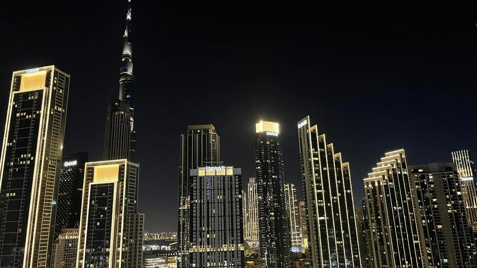 Burj Khalifa Views 2Br With Infinity Pool Downtown Apartment Dubai United Arab Emirates