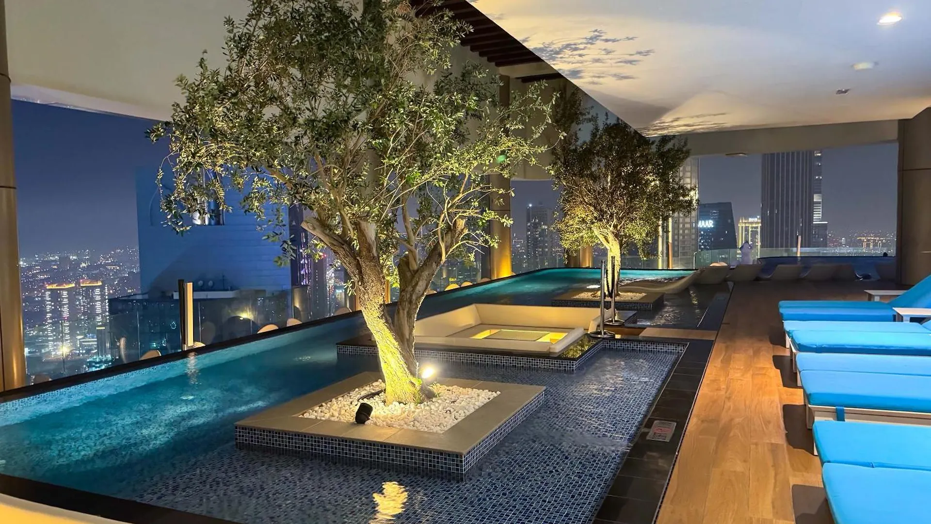 Burj Khalifa Views 2Br With Infinity Pool Downtown Apartment Dubai 0*,  United Arab Emirates