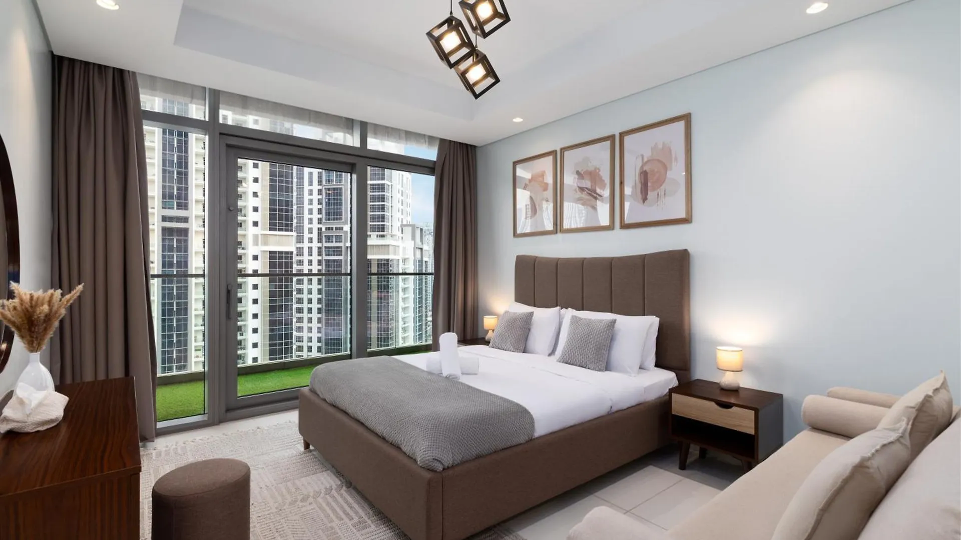 Burj Khalifa Views 2Br With Infinity Pool Downtown Apartment Dubai 0*,  United Arab Emirates