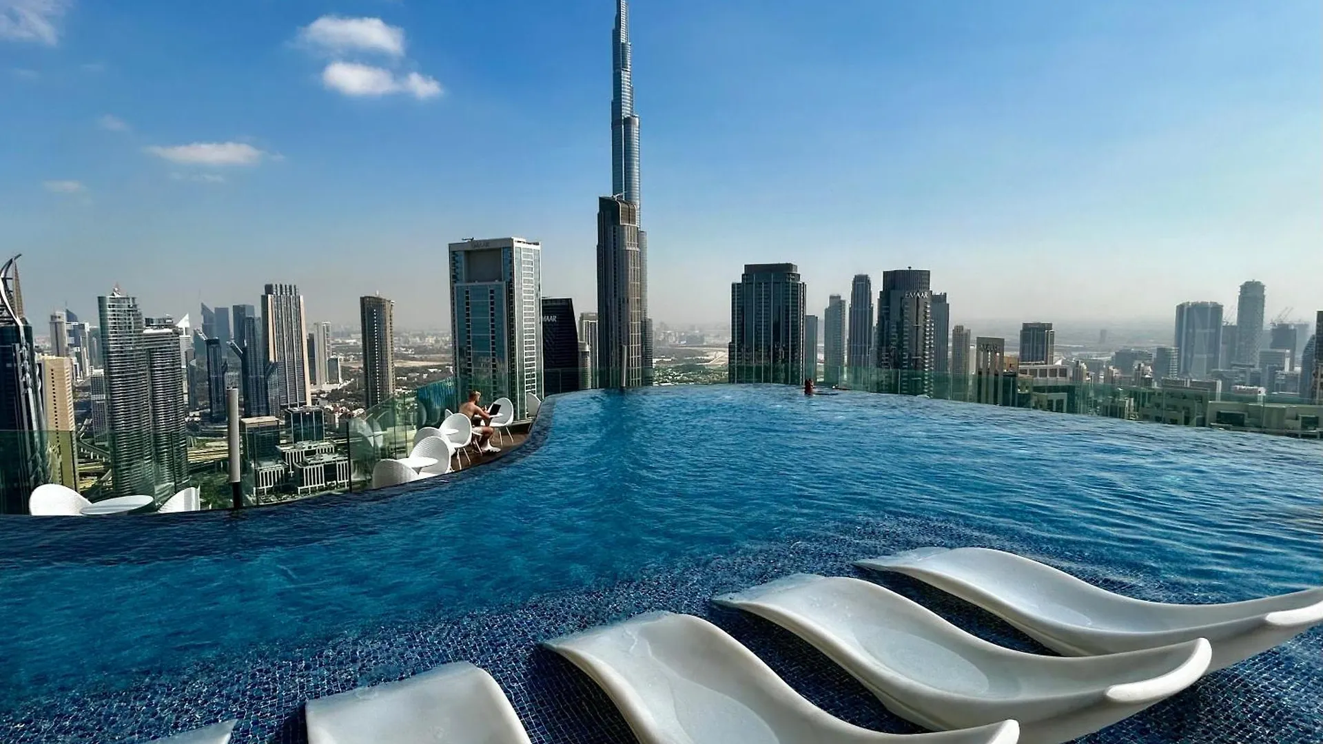 Burj Khalifa Views 2Br With Infinity Pool Downtown Apartment Dubai United Arab Emirates